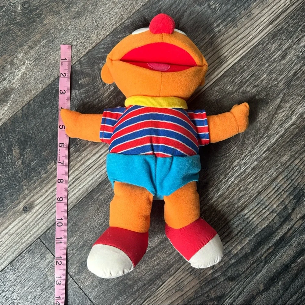Vintage 1996 Tyco Ernie Sesame Street Vibrating Laughing Plush Doll